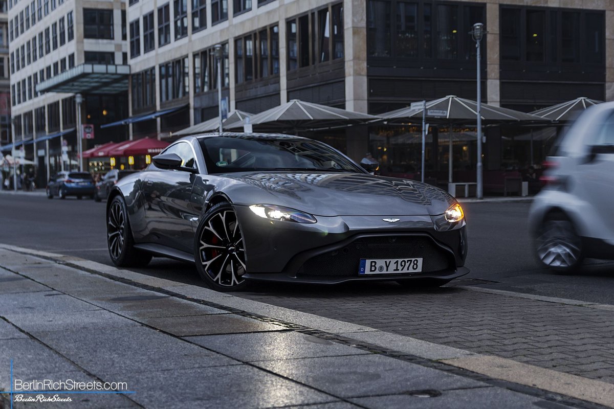 Aston Martin V8 Vantage (2018) spotted in Berlin — BerlinRichStreets